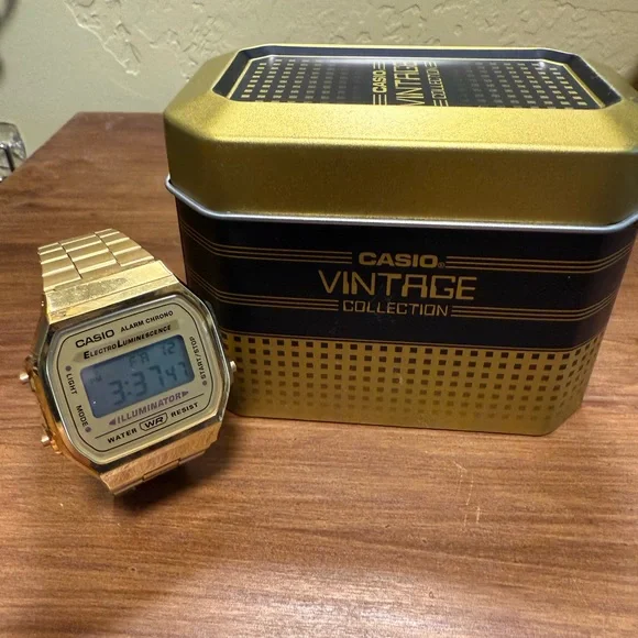 Casio Gold Digital Watch - Picture 5 of 6